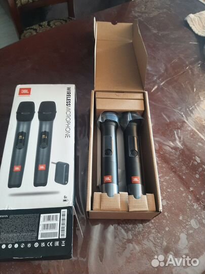 Микрофон беспроводной jbl