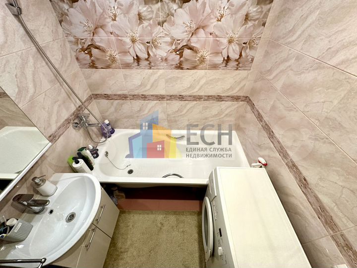 3-к. квартира, 75 м², 2/12 эт.