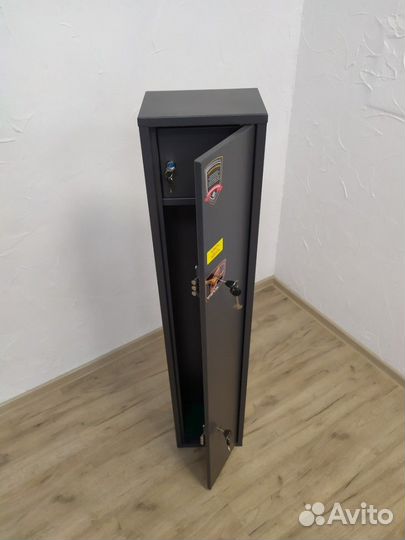 Сейф металлический