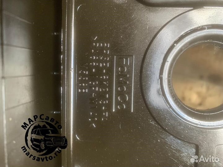 Клапанная крышка Ford Explorer 5