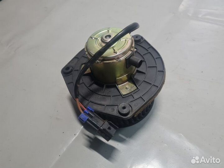 Моторчик вентилятор печки Ваз Калина универсал 8