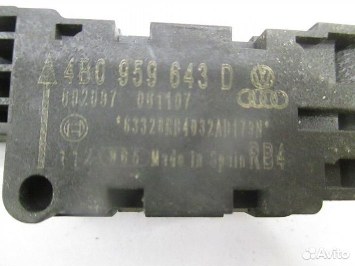 Датчик удара Audi A8 4.2 2007