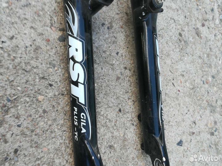 Вилка для велосипеда передняя RST gila plus-tc
