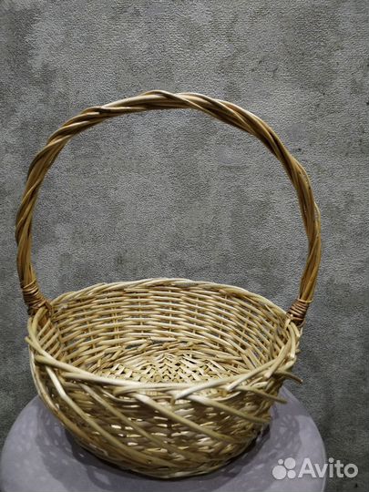 Корзина плетеная