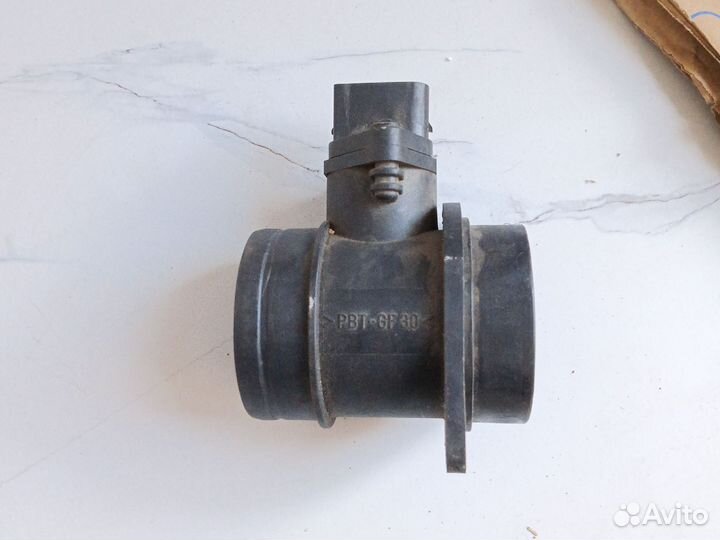 Датчик массового расхода воздуха BMW 3 e46. дмрв