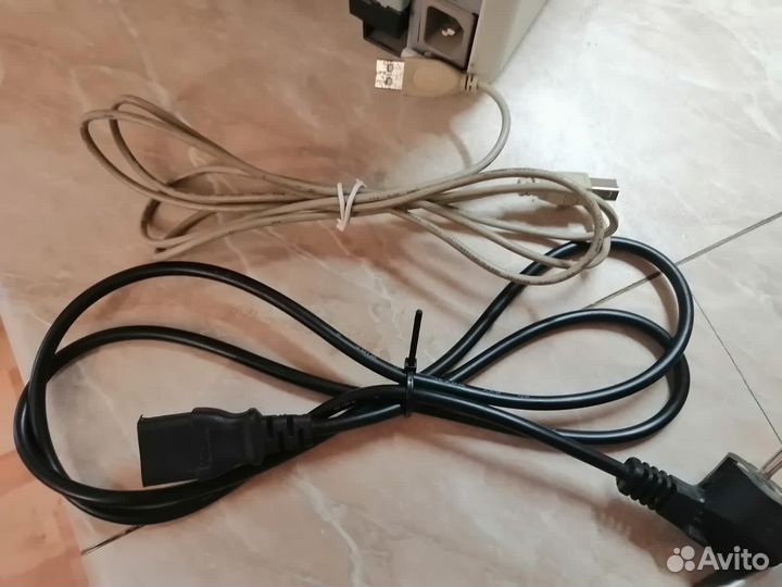 Продам принтер HP laserjet 1018