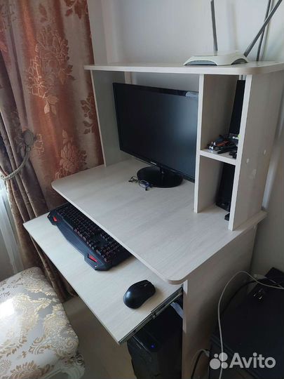 Компьютерный стол б/у