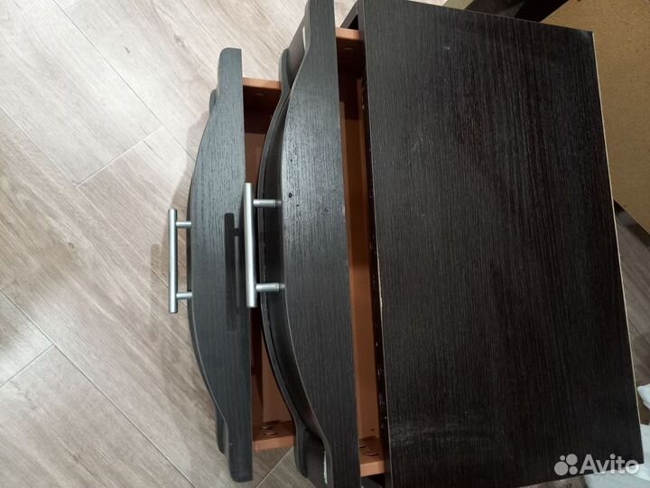 Тумба прикроватная