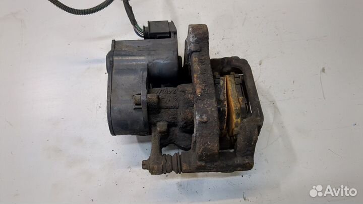 Суппорт левый задний Citroen C4 Picasso