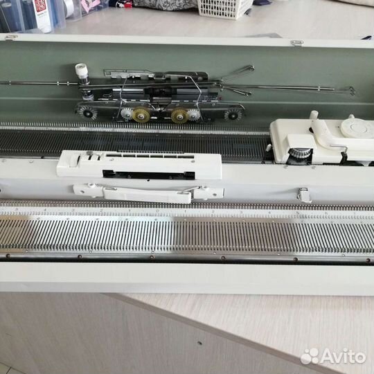 Вязальная машина новая