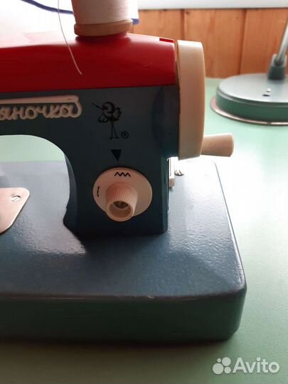 Швейная машинка детская ретро и Прилипалы набором