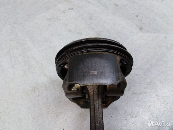 Поршень с шатуном