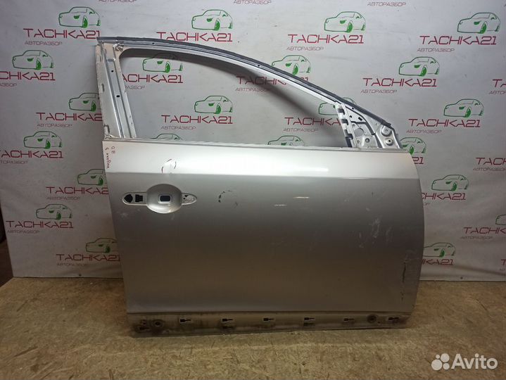 Дверь передняя правая Renault Megane 3 (2009-2016)