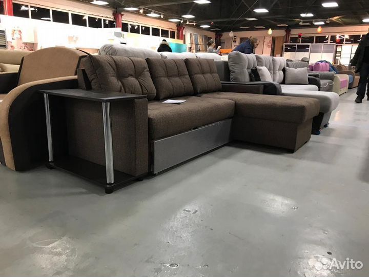 Угловой диван кровать