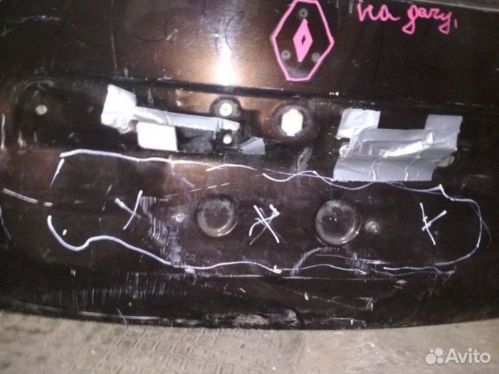 Крышка багажника задняя Renault Duster