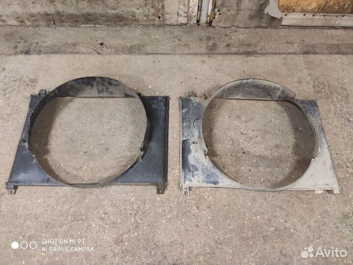 Диффузор радиатора Мицубиси Паджеро Спорт 1