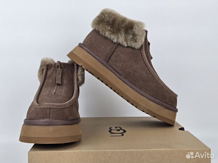 Ugg Funkette Platform Boots Cappuccino