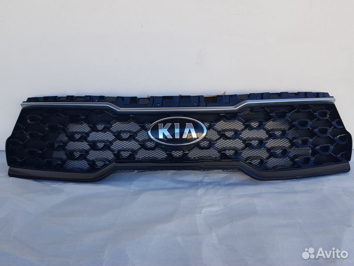 Решётка радиатора Kia Sorento 4