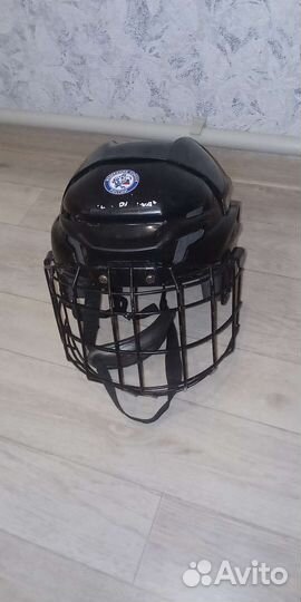 Шлем хоккейный
