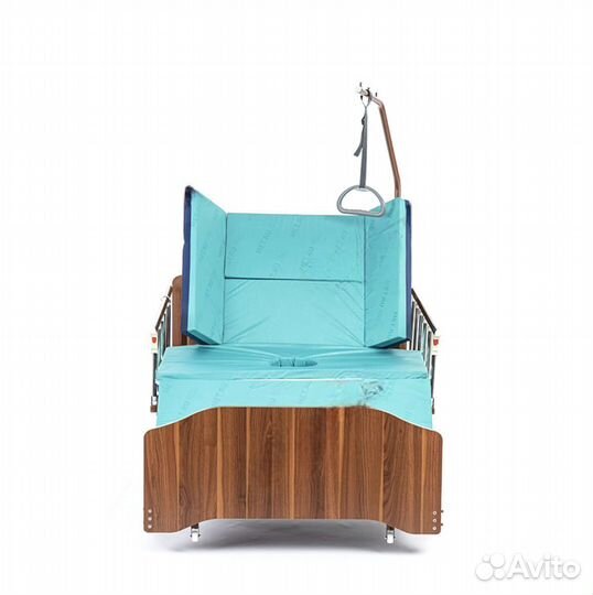 Медицинская кровать для ухода за больными