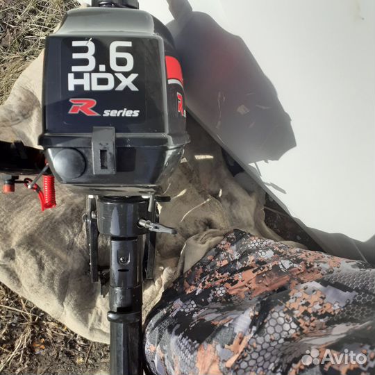 Лодка с мотором