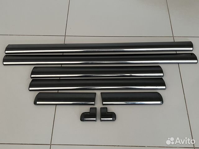 Комплект нижних молдингов Мерседес W 123