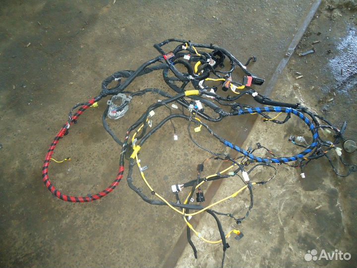 Электропроводка кузова (Hyundai i40)