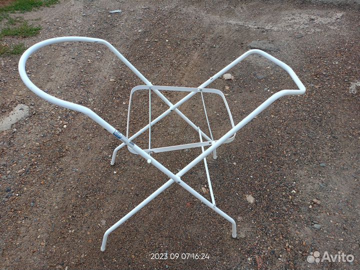 Подставка под детскую ванночку