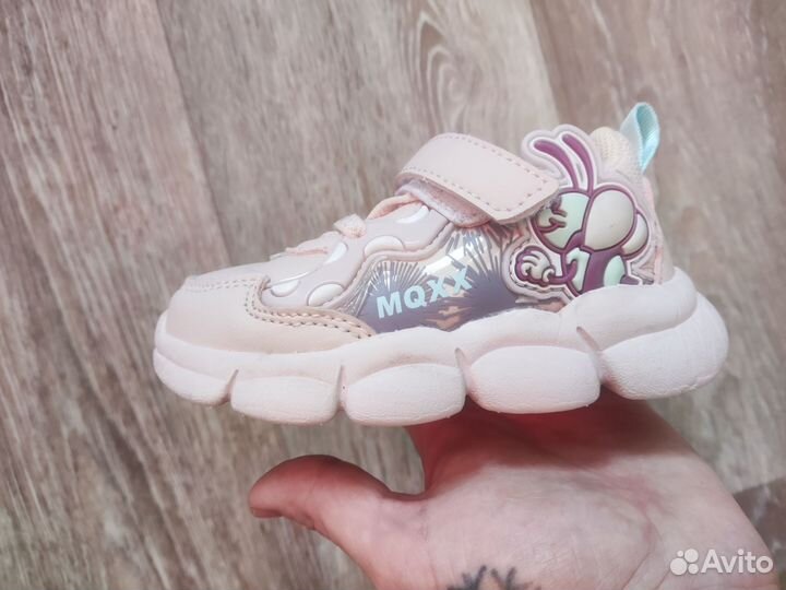 Кроссовки 19 р для девочки детские