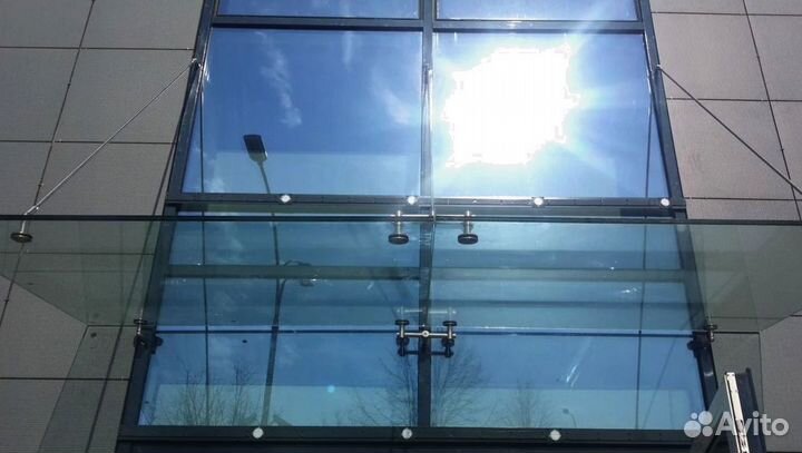 Стеклянные навесы