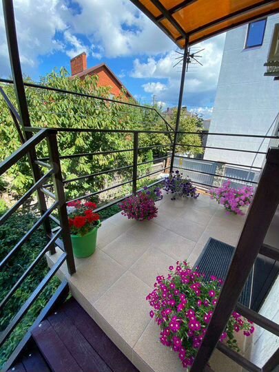 2-к. квартира, 60 м², 2/2 эт.