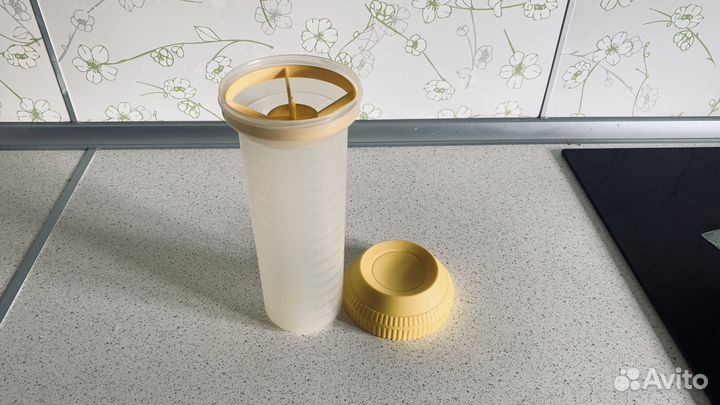 Шейкер из серии миксер-квик от Tupperware