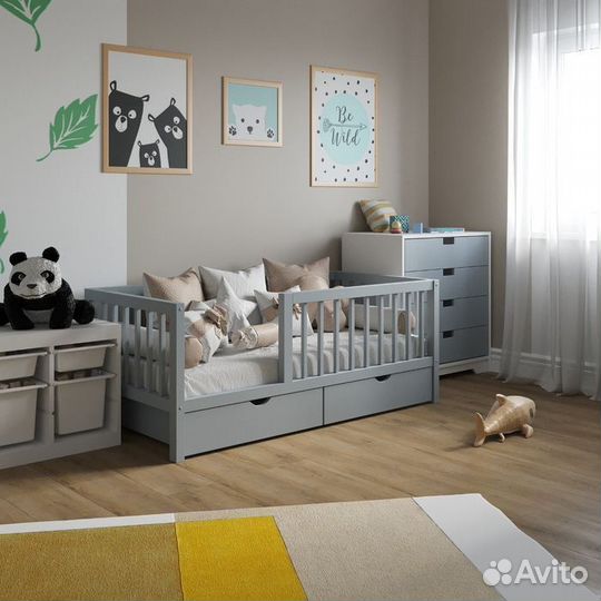 Кроватка высокий борт для малыша из массива сингл