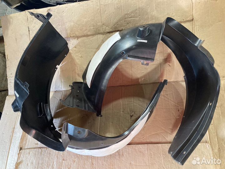 Подкрылок передний лев/прав Chery Tiggo 4/4PRO