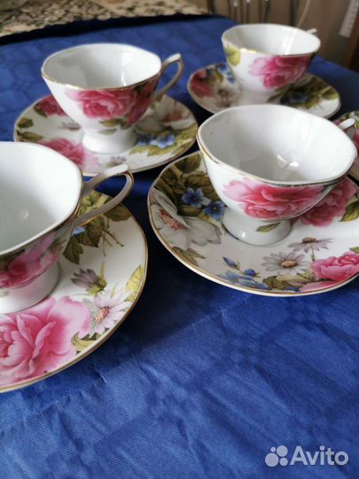 Набор кружки с блюдцами