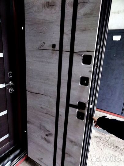 Дверь Входная