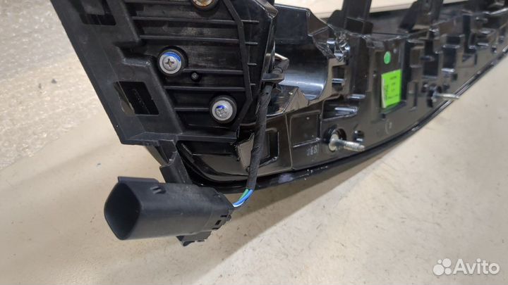 Фонарь (задний) левый Cadillac XT4, 2019