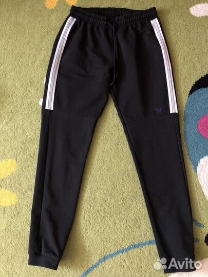 Костюм спортивный