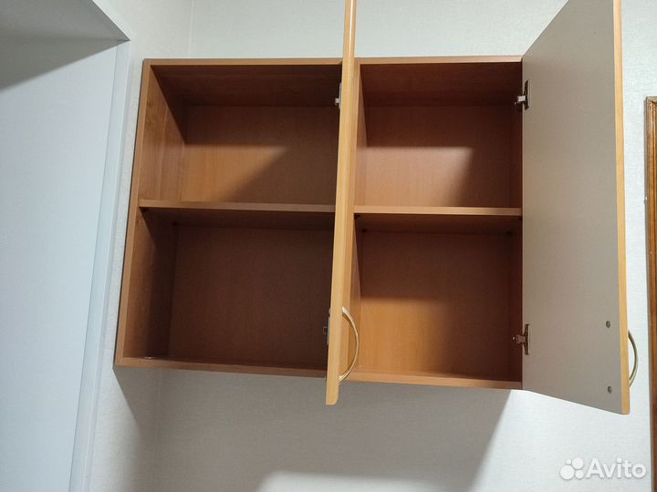 Шкаф навесной бу