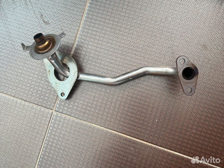 Трубка картерных газов Nissan Qashqai J10