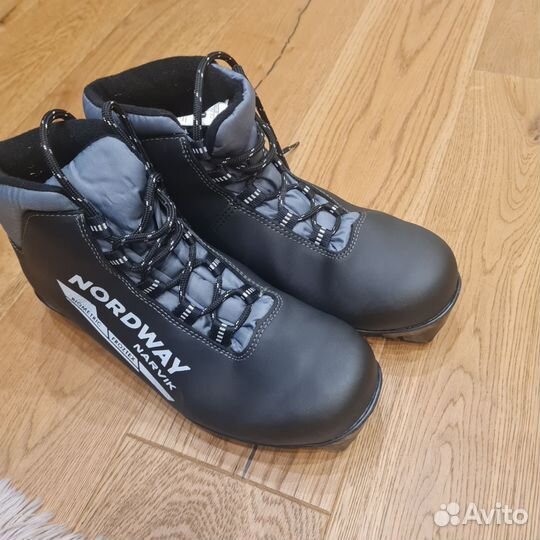 Лыжные ботинки 40 размер