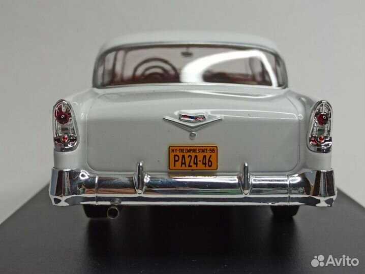 Chevrolet Bel Air 4-door Sedan-1956 White Box 1:24