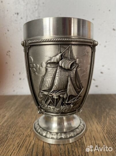 Пивная кружка с крышкой