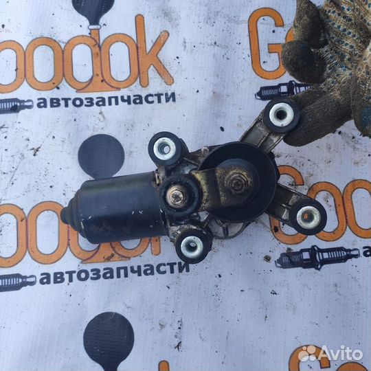 Моторчик дворников Nissan Primera P10