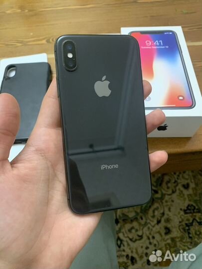 iPhone X, 64 ГБ