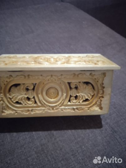 Шкатулка для украшений из дерева