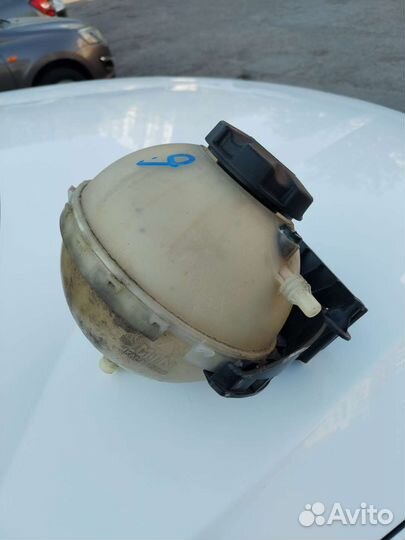 Расширительный бачок BMW 1 series (серии )