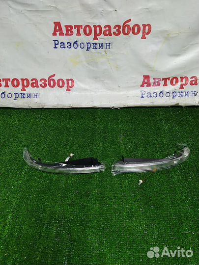 Комплект повторителей в зеркало LADA Приора Новые