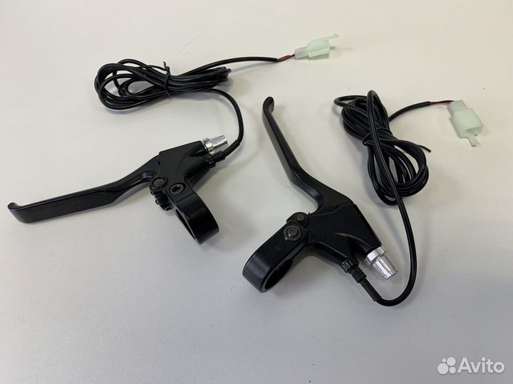 Тормозные ручки (пара) жля электросамоката
