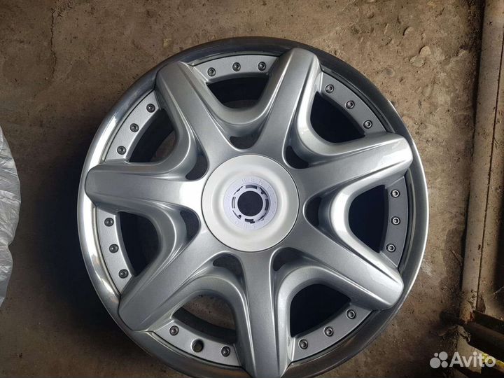 Bentley Mulliner колпак в диск